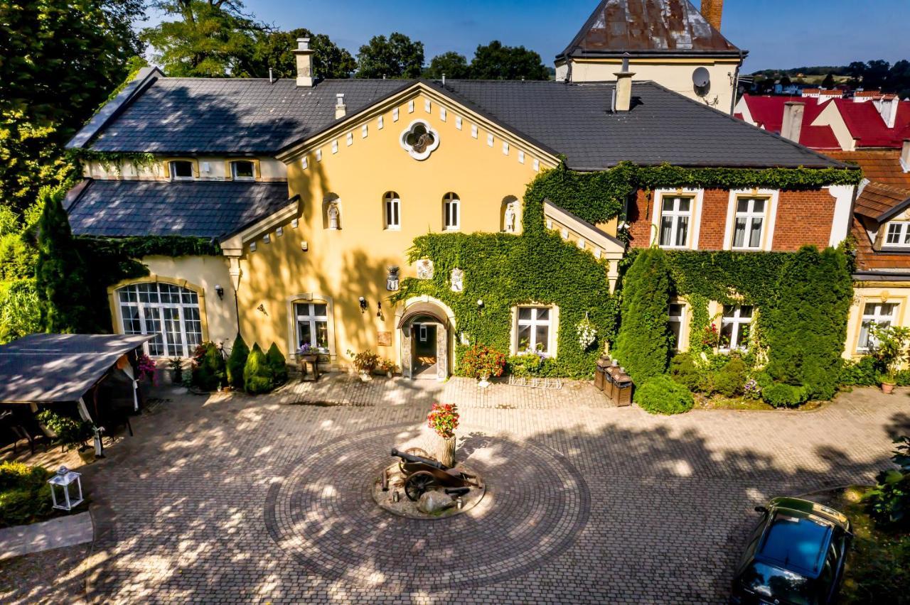 Dwor Boratyn Bed & Breakfast Dış mekan fotoğraf