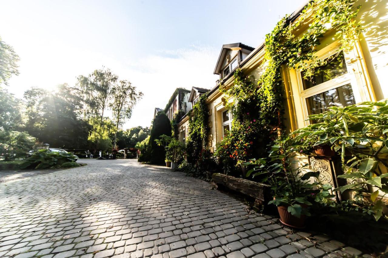 Dwor Boratyn Bed & Breakfast Dış mekan fotoğraf