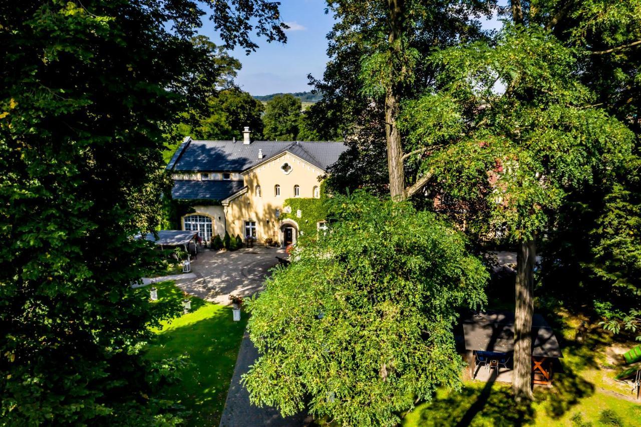 Dwor Boratyn Bed & Breakfast Dış mekan fotoğraf